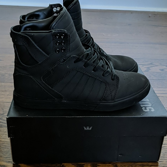 supra skytop red bottom